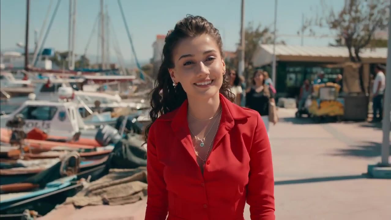 Кадры из сериала Уважаемое прошлое 1 серия 1 сезон (2019)