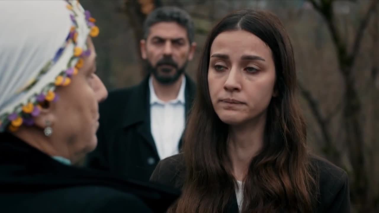 Кадры из сериала Ты расскажи, Карадениз (2018)