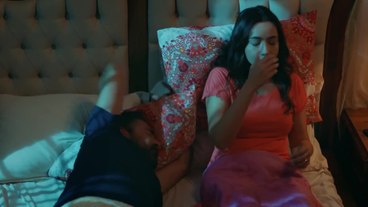 Кадры из сериала Ты расскажи, Карадениз (2018)