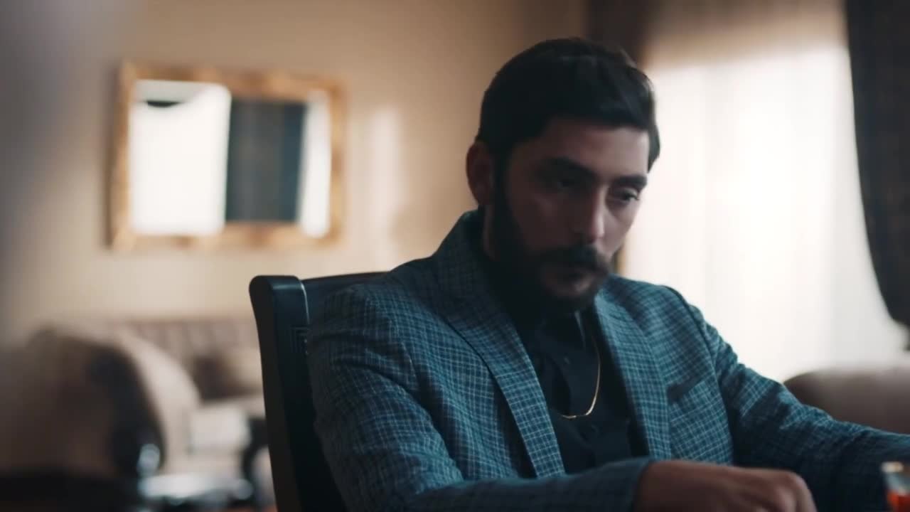 Кадры из сериала Ты расскажи, Карадениз (2018)