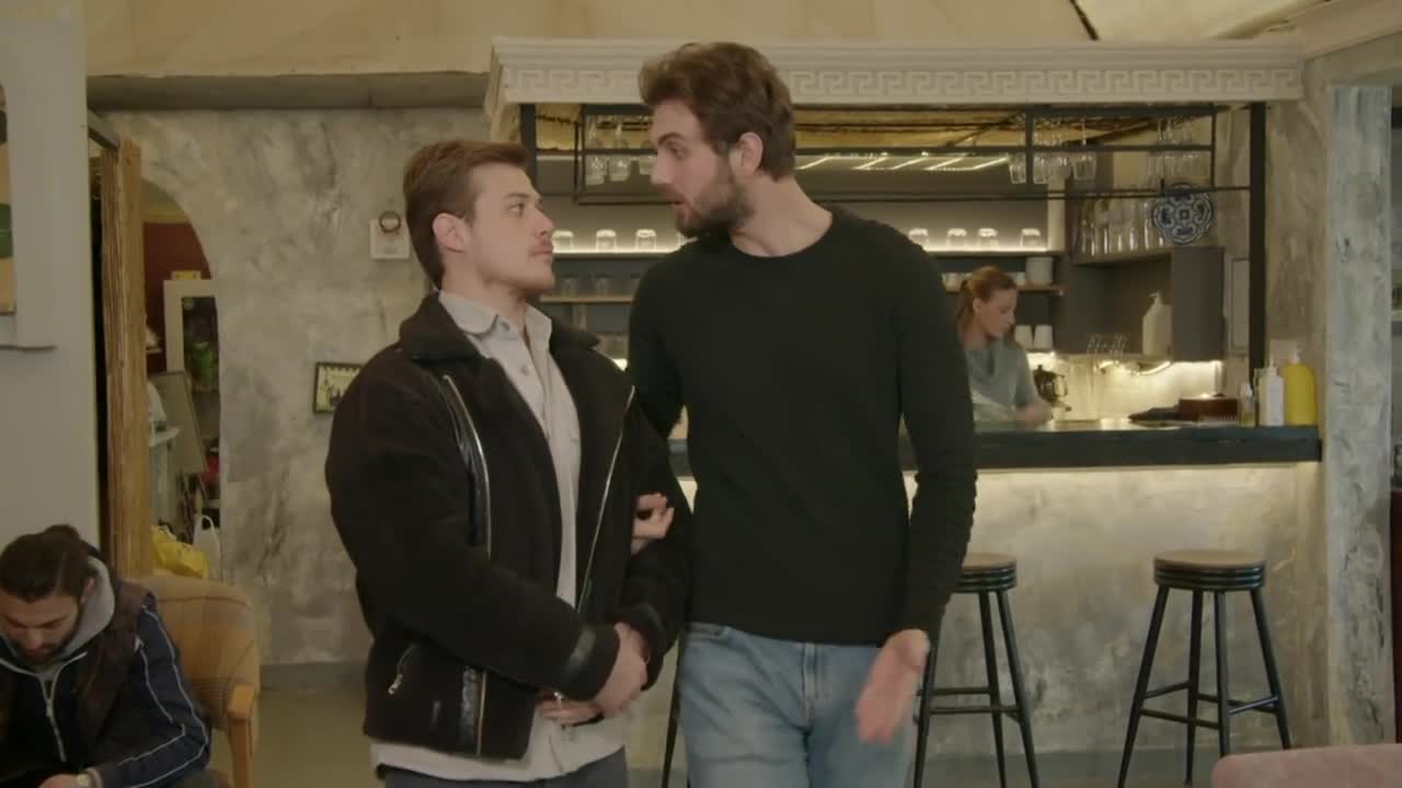 Кадры из сериала Сломанные жизни 1 серия 2 сезон (2021)
