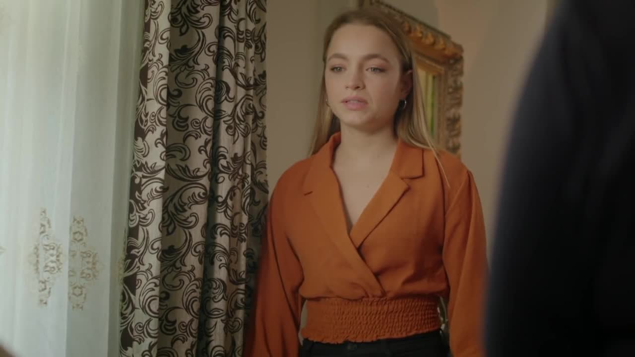 Кадры из сериала Сломанные жизни 18 серия 2 сезон (2021)