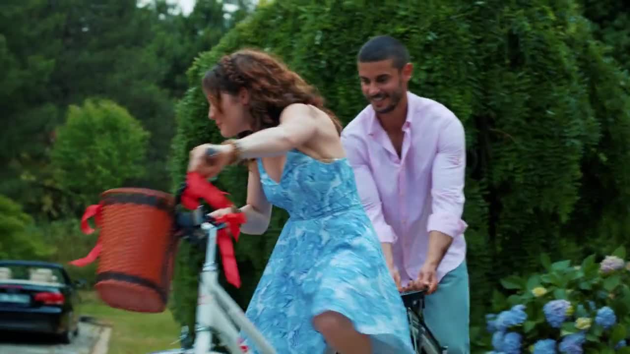 Кадры из сериала Статус отношений: Запутанно 6 серия 1 сезон (2015)
