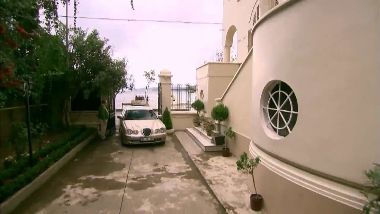 Кадры из сериала Запретная любовь 7 серия 1 сезон (2008)