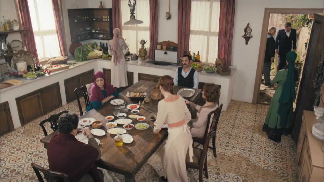 Кадры из сериала Курт Сеит и Александра 16 серия 2 сезон (2014)