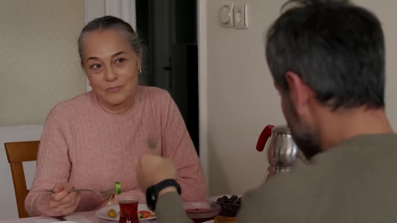 Кадры из сериала Какие корабли я сжёг 5 серия 1 сезон (2023)