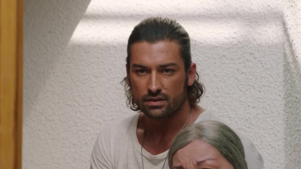 Кадры из сериала Сказка на острове (2021)