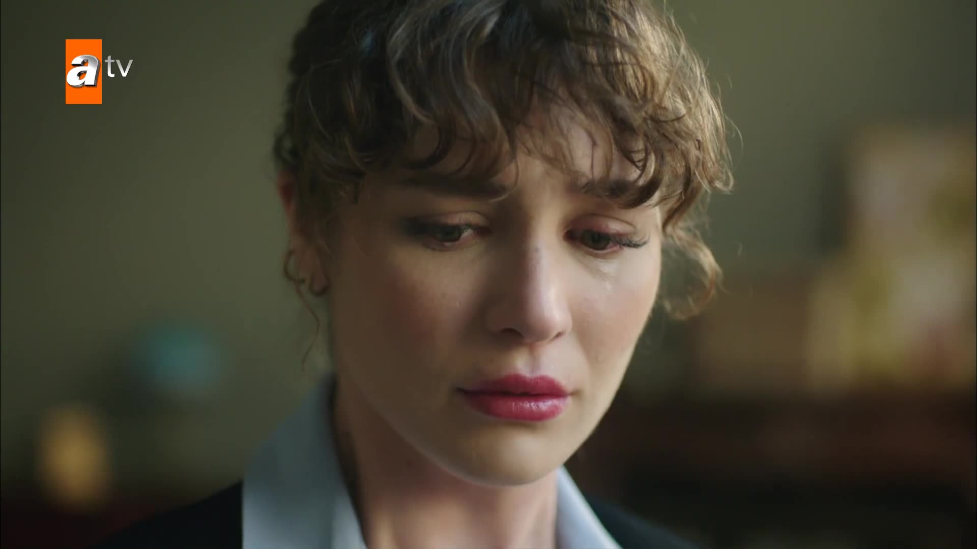 Кадры из сериала Время любить 3 серия 1 сезон (2022)