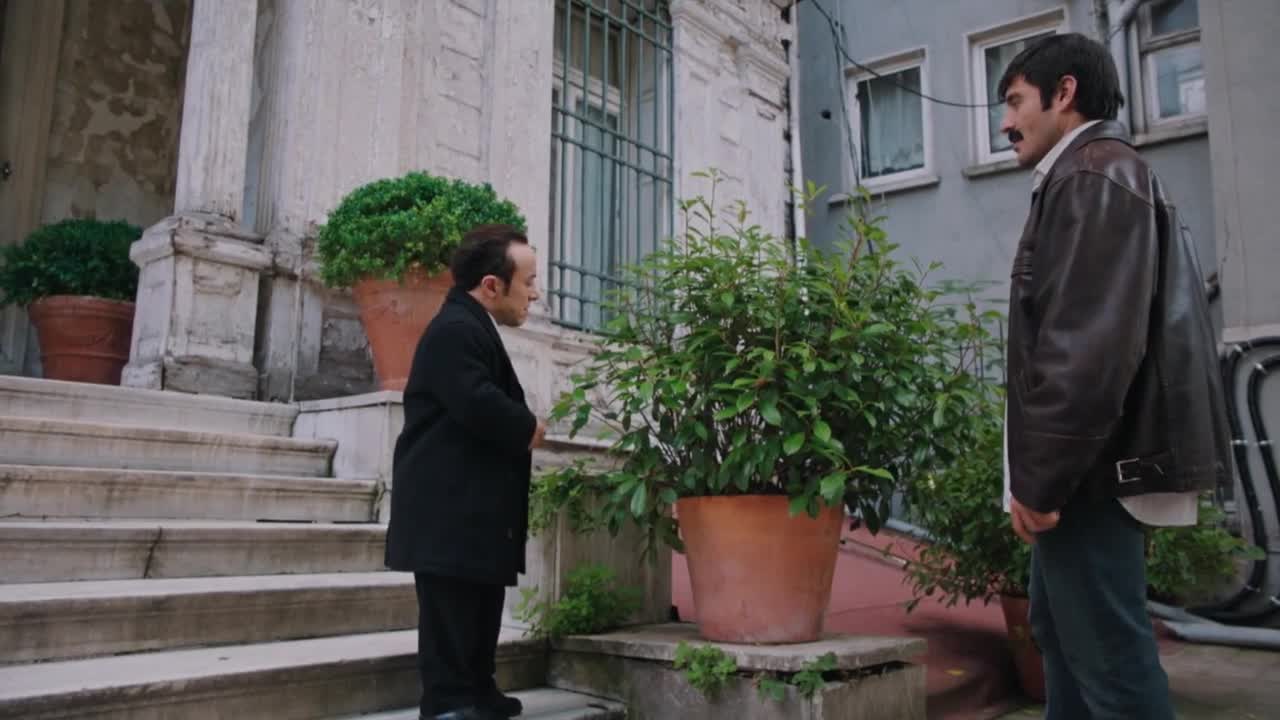 Кадры из сериала Девушка за стеклом 18 серия 2 сезон (2021)