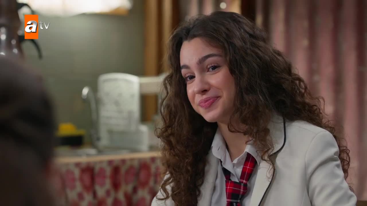 Кадры из сериала Мои братья 13 серия 4 сезон (2021)