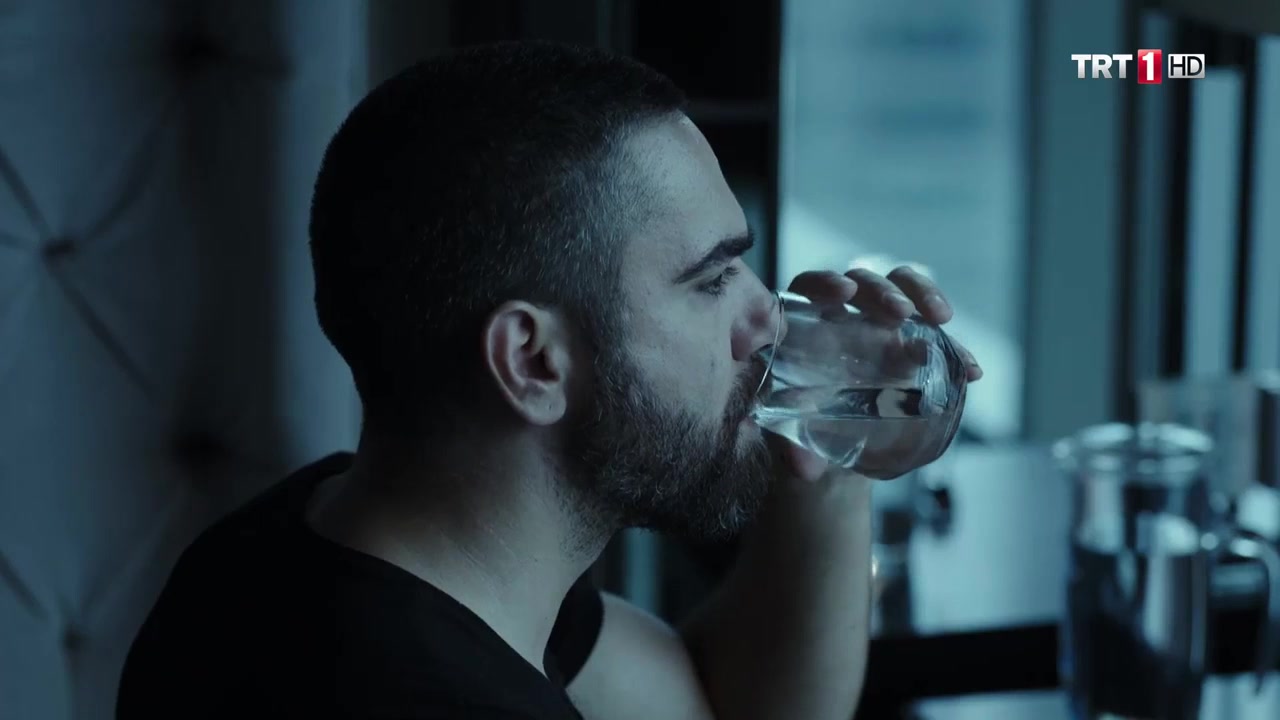 Кадры из сериала Воссоединение 1 серия 1 сезон (2019)