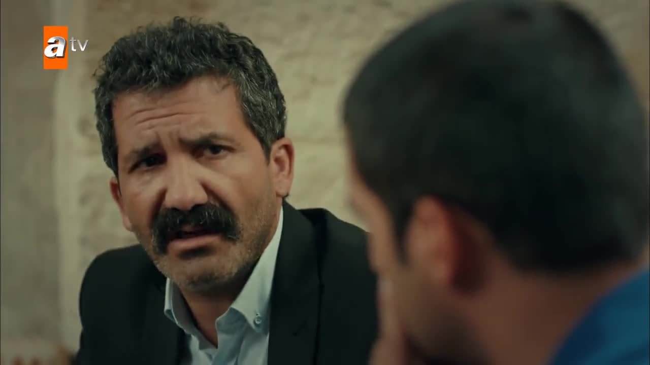 Кадры из сериала Любовь и Мави 2 серия 2 сезон (2016)