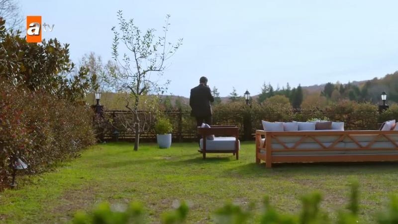 Кадры из сериала Звезды далеко от меня (2023)